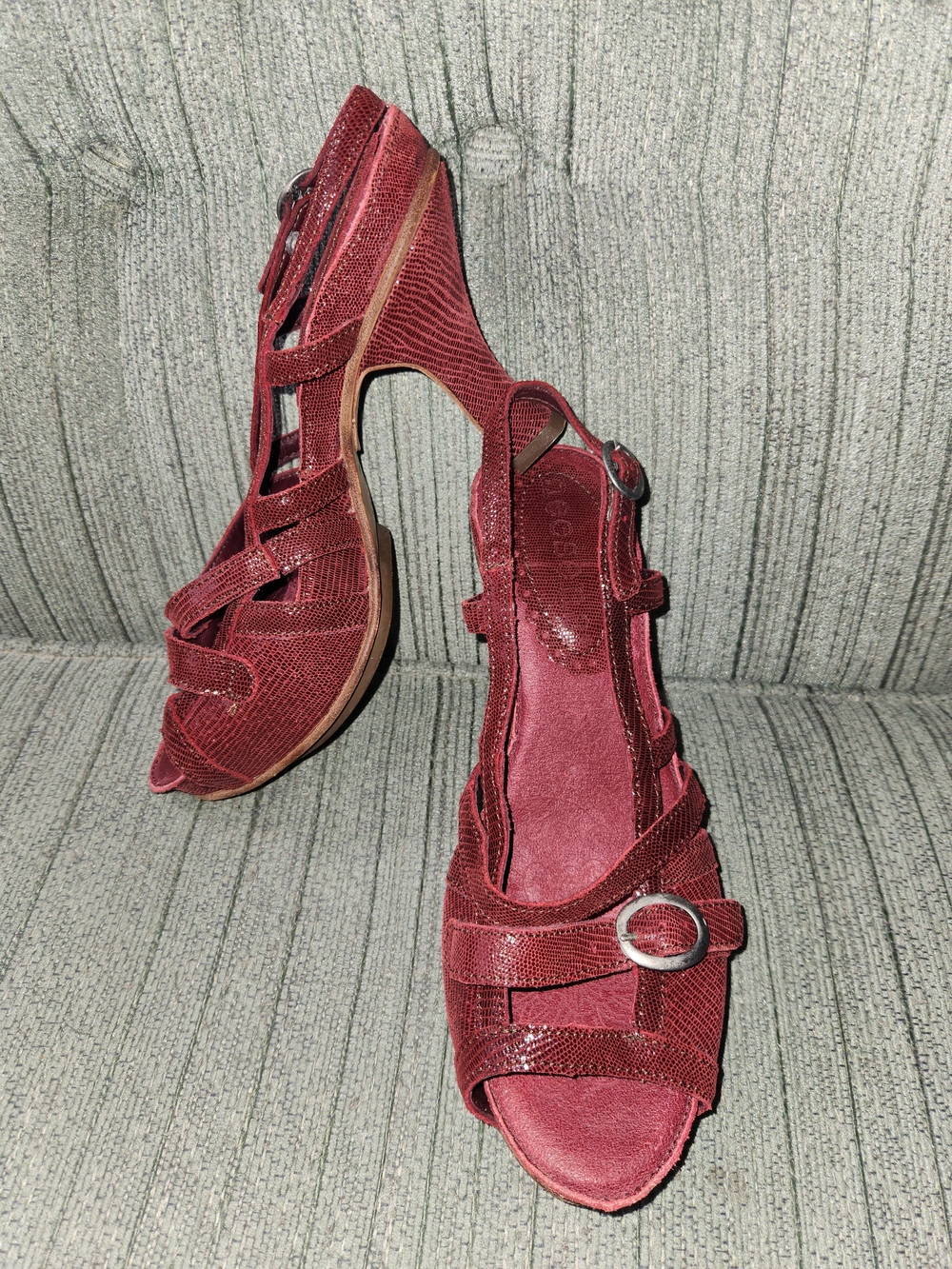 🍉Neosens Strappy Open Toe Heels